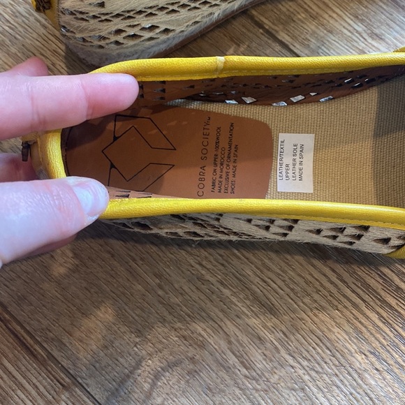 Cobra Society flats made with wool and leather: Bohemian, Folk, Naturalist - Picture 8 of 9